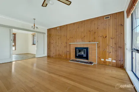 Property photo of 15 Hanson Road Craigieburn VIC 3064