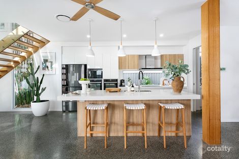 Property photo of 142 Cypress Terrace Palm Beach QLD 4221