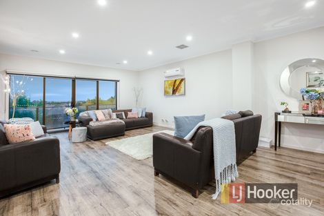 Property photo of 53 Botanic Drive Pakenham VIC 3810