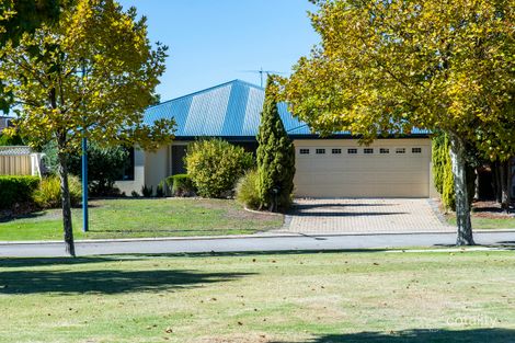 Property photo of 4 Darwinia Loop Canning Vale WA 6155