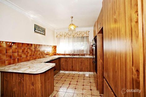 Property photo of 1 Greenstone Court Thomastown VIC 3074