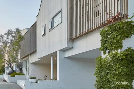 2/13 Carrington St, Palmyra, WA 6157