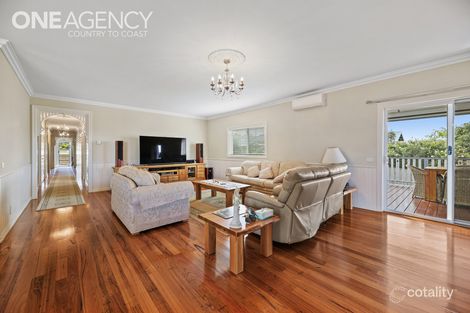 Property photo of 5 Sloane Square Drouin VIC 3818