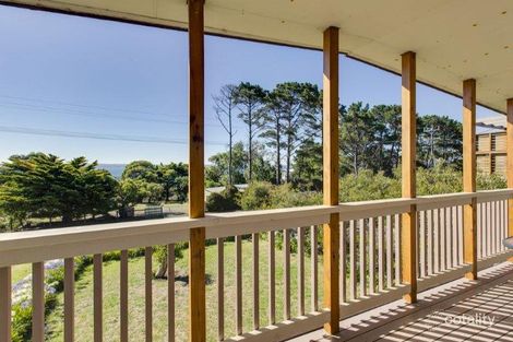 Property photo of 9 Seacombe Grove Ventnor VIC 3922