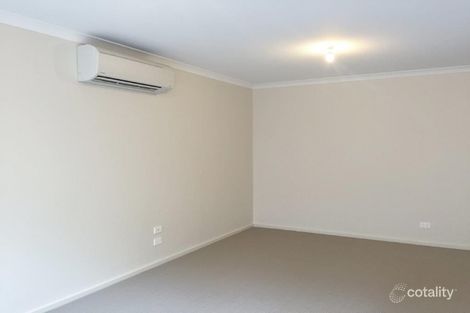 Property photo of 8 Toby Place Mooroolbark VIC 3138