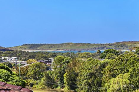Property photo of 4 Golfers Parade Kiama Downs NSW 2533