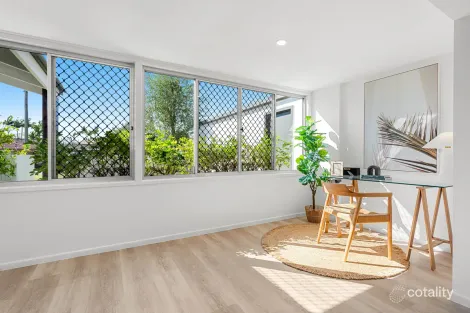 Property photo of 16 Ruth Street Birkdale QLD 4159