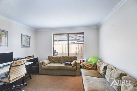 Property photo of 8 Fawcett Crescent Canning Vale WA 6155