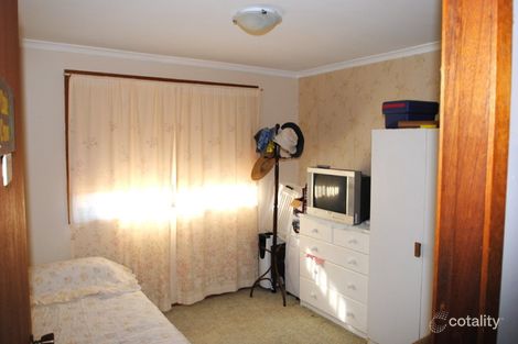 Property photo of 1 Cochrane Avenue Canton Beach NSW 2263