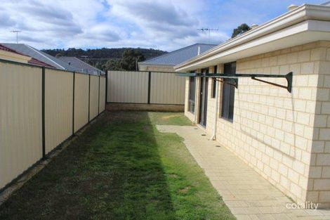 Property photo of 32 Pira Loop Byford WA 6122