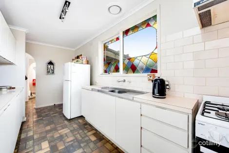 Property photo of 17 Tatura Crescent Broadmeadows VIC 3047