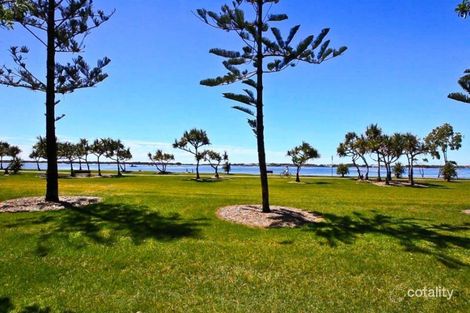 9/198 Marine Pde, Labrador, QLD 4215