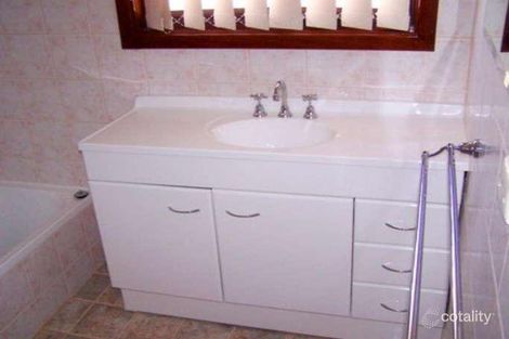 Property photo of 332 Ocean Drive Usher WA 6230