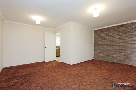 Property photo of 42 Willow Way Maddington WA 6109