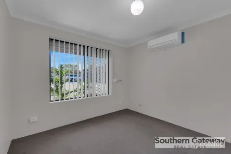 Property photo of 4 Riley Place Leda WA 6170