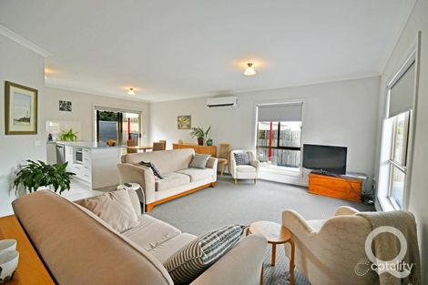 Property photo of 2/15 Gloucester Place Warragul VIC 3820