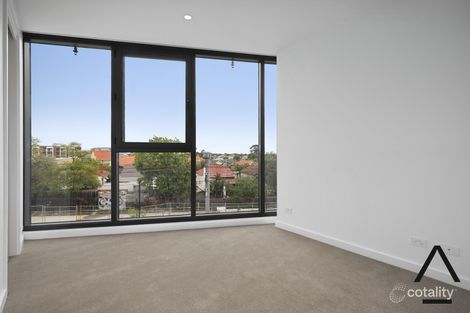 Property photo of 201/59-63 Warrigal Road Hughesdale VIC 3166