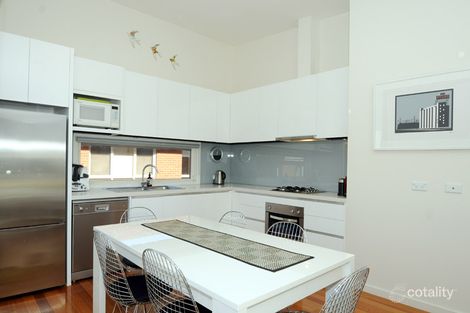 Property photo of 2/14 St Huberts Road Carnegie VIC 3163