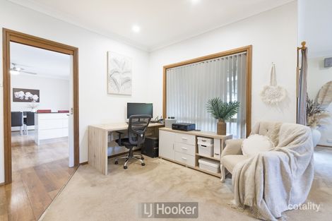 Property photo of 7 Kirkland Close Lakelands NSW 2282