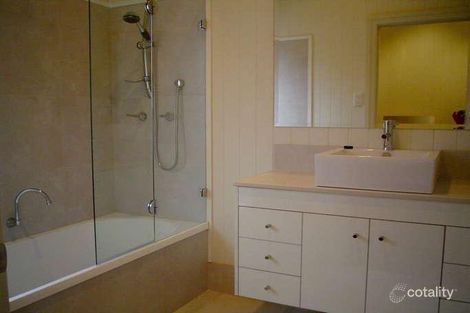 Property photo of 5 Gresham Street East Brisbane QLD 4169