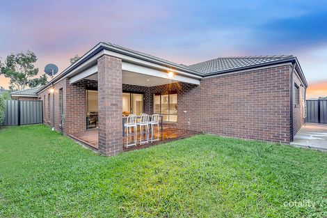 Property photo of 42 Serenity Way Craigieburn VIC 3064