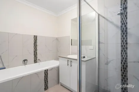 Property photo of 4/22 Monaco Parade Dromana VIC 3936