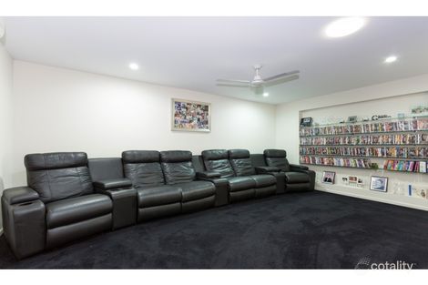 Property photo of 6 Gaye Court Ooralea QLD 4740