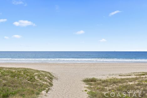 2/60 Marine Pde, Miami, QLD 4220