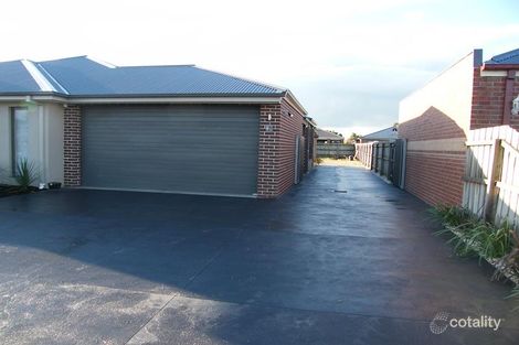Property photo of 10 Makitti Close Tooradin VIC 3980