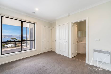 Property photo of 2/644 Oceana Drive Tranmere TAS 7018