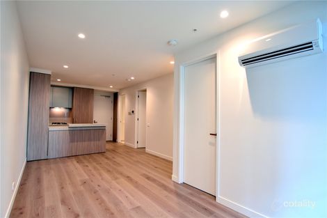 302/3 Tarver St, Port Melbourne, VIC 3207