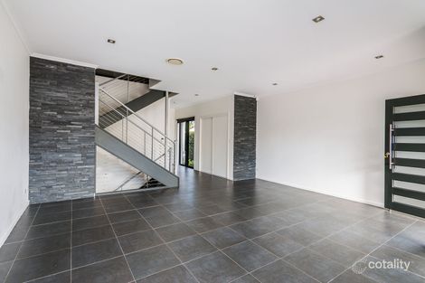 Property photo of 2/32 Shoveller Avenue Paradise Point QLD 4216