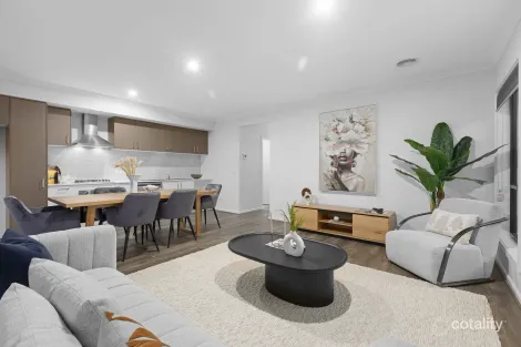 Property photo of 28 Bellagio Road Berwick VIC 3806