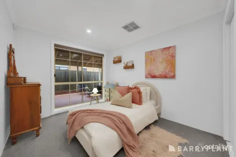 Property photo of 609 The Lakes Boulevard South Morang VIC 3752