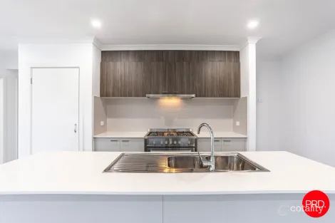 Property photo of 19 Namatjira Boulevard Huntly VIC 3551