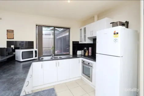 Property photo of 3/12 McGuire Court Hackham SA 5163