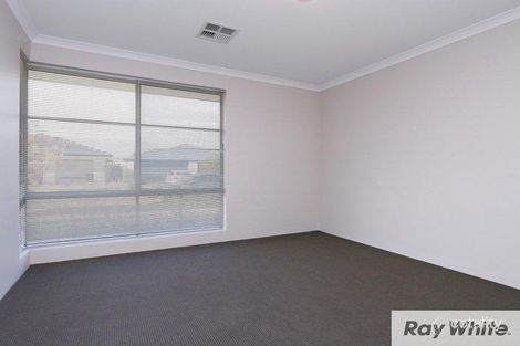 Property photo of 11 Burdekin Turn Hilbert WA 6112