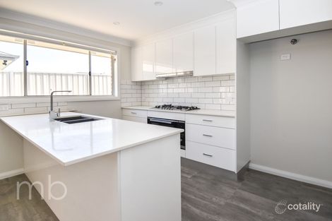 Property photo of 16 William Maker Drive Orange NSW 2800