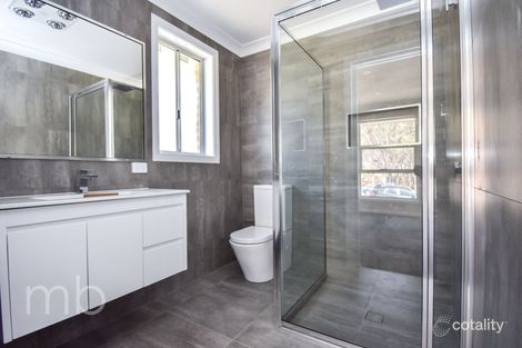 Property photo of 16 William Maker Drive Orange NSW 2800