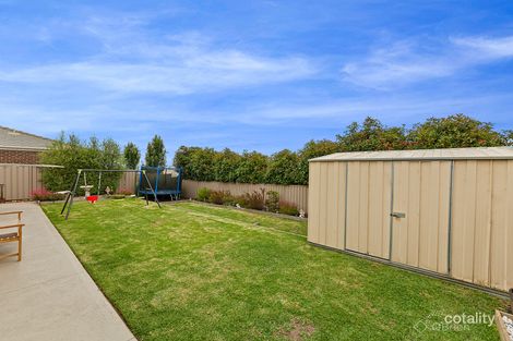 Property photo of 14 Villella Drive Pakenham VIC 3810