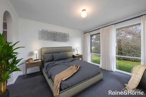 Property photo of 26 Stuart Drive Woodend VIC 3442