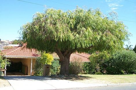 14 Lucas St, Willagee, WA 6156