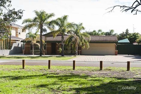 17 Wrotham Pl, Marangaroo, WA 6064