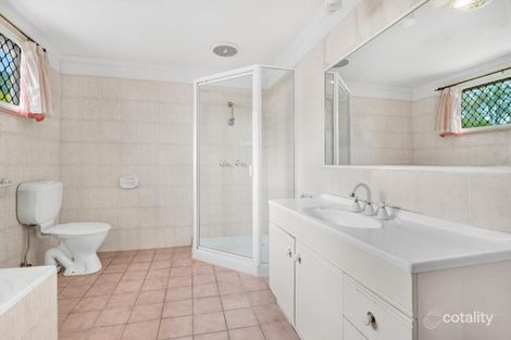 Property photo of 60 Kenmore Road Kenmore QLD 4069