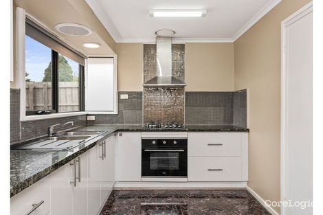 Property photo of 7 Reed Court Endeavour Hills VIC 3802