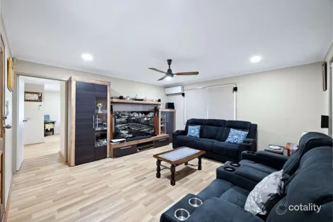 Property photo of 34 Boythorn Avenue Ambarvale NSW 2560