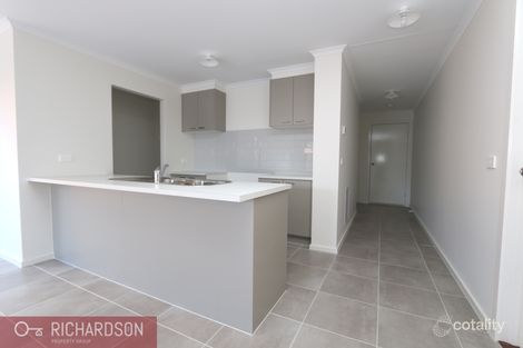 Property photo of 47 Abbeygate Drive Werribee VIC 3030