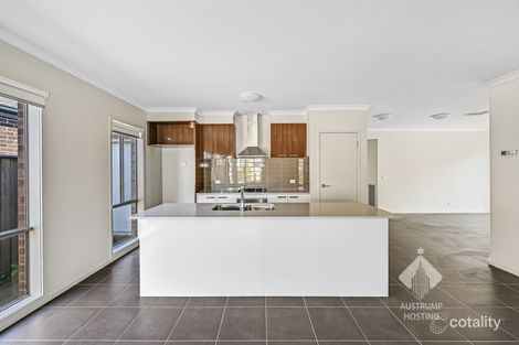 Property photo of 14 Sloane Street Werribee VIC 3030