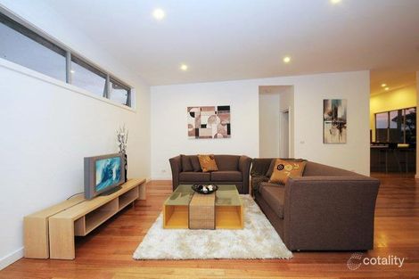 Property photo of 2 Ozone Street Rye VIC 3941