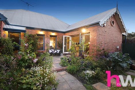 2/21 Russell St, Newtown, VIC 3220